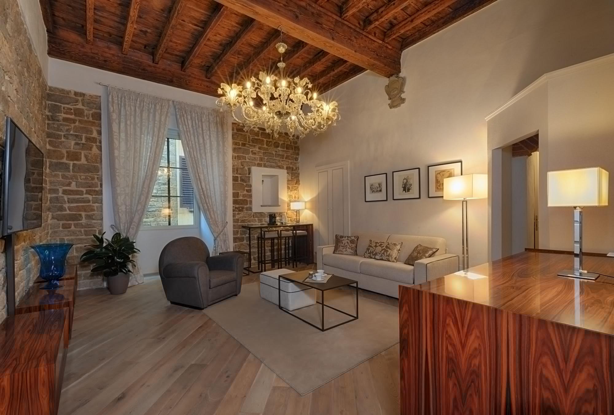 Donati Luxury Tower Suites Florens Exteriör bild